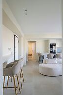 Thea Acropolis Suites & Apartments