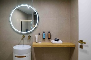 Thea Acropolis Suites & Apartments