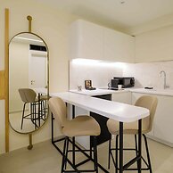 Thea Acropolis Suites & Apartments