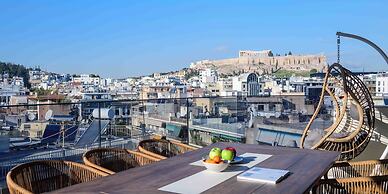 Thea Acropolis Suites & Apartments