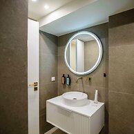 Thea Acropolis Suites & Apartments