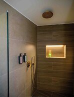 Thea Acropolis Suites & Apartments