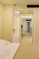Thea Acropolis Suites & Apartments