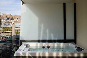 Thea Acropolis Suites & Apartments