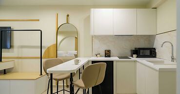 Thea Acropolis Suites & Apartments
