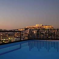 Thea Acropolis Suites & Apartments
