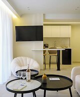 Thea Acropolis Suites & Apartments
