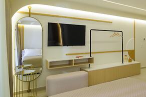 Thea Acropolis Suites & Apartments