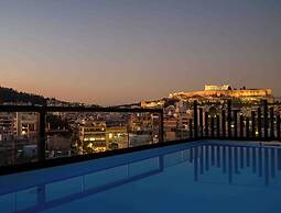 Thea Acropolis Suites & Apartments