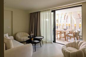 Thea Acropolis Suites & Apartments
