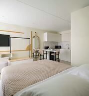Thea Acropolis Suites & Apartments