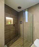 Thea Acropolis Suites & Apartments