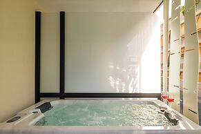 Thea Acropolis Suites & Apartments