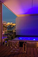Thea Acropolis Suites & Apartments