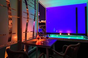 Thea Acropolis Suites & Apartments