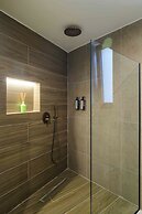 Thea Acropolis Suites & Apartments