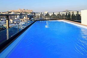 Thea Acropolis Suites & Apartments
