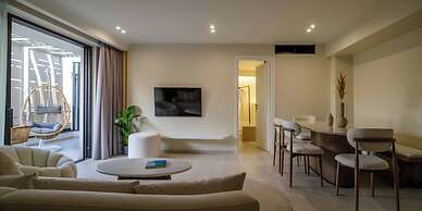 Thea Acropolis Suites & Apartments