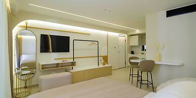 Thea Acropolis Suites & Apartments