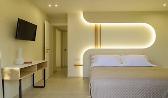 Thea Acropolis Suites & Apartments