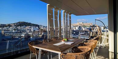 Thea Acropolis Suites & Apartments