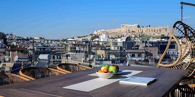 Thea Acropolis Suites & Apartments