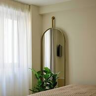 Thea Acropolis Suites & Apartments
