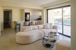 Thea Acropolis Suites & Apartments