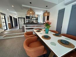 2BR Pool Villa Oasis Garden  V198