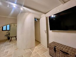 Stylish Patio Duplex by Sea N' Rent