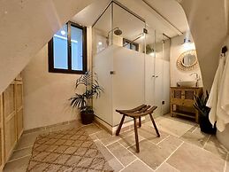 Stylish Patio Duplex by Sea N' Rent