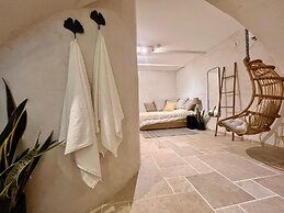 Stylish Patio Duplex by Sea N' Rent