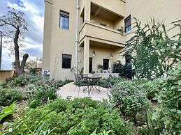 Stylish Patio Duplex by Sea N' Rent
