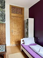 Homeplanet Hostel