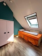 Homeplanet Hostel