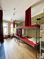 Homeplanet Hostel