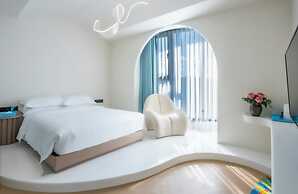 Dali Canghai Xueyue Seaview Hotel