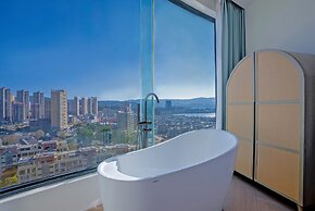 Dali Canghai Xueyue Seaview Hotel