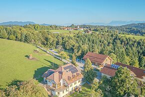 Oblak Estate