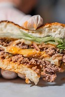 THE GARTEN LIVING HOTEL