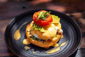 THE GARTEN LIVING HOTEL