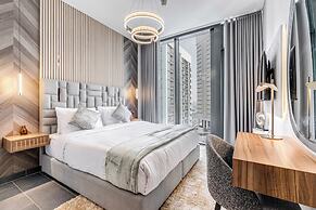 GLOBALSTAY. The Crest Tower C Apartments