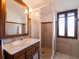 Spacious Countryside Ibipozo With Pool