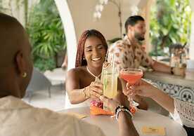 Adults Exclusively Bar Oceanpark Beach