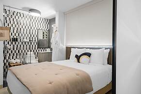 Adults Exclusively Bar Oceanpark Beach