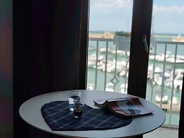 SEA DREAM PALACE 1