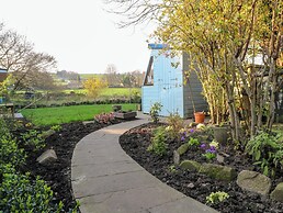 5 Belper Lane End