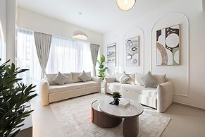 Grande Suites by Hostiva - Sea View