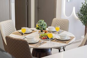 Grande Suites by Hostiva - Sea View