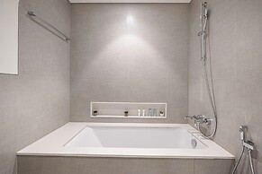 Grande Suites by Hostiva - Sea View